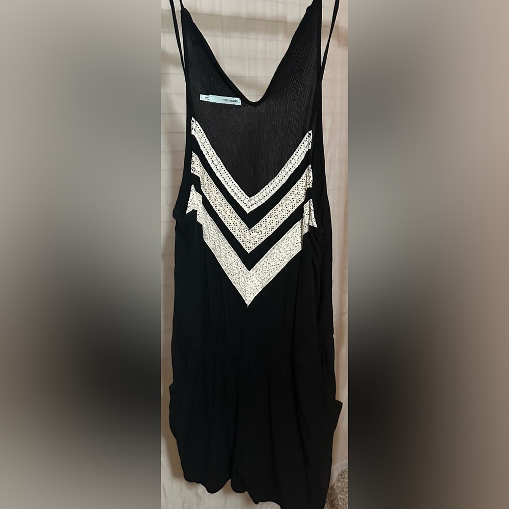Maurices black and white crochet cold shoulder v neck romper